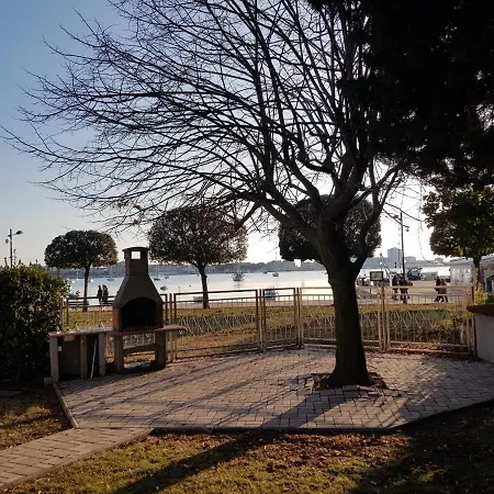 Villa Lungomare Umag Exterior foto